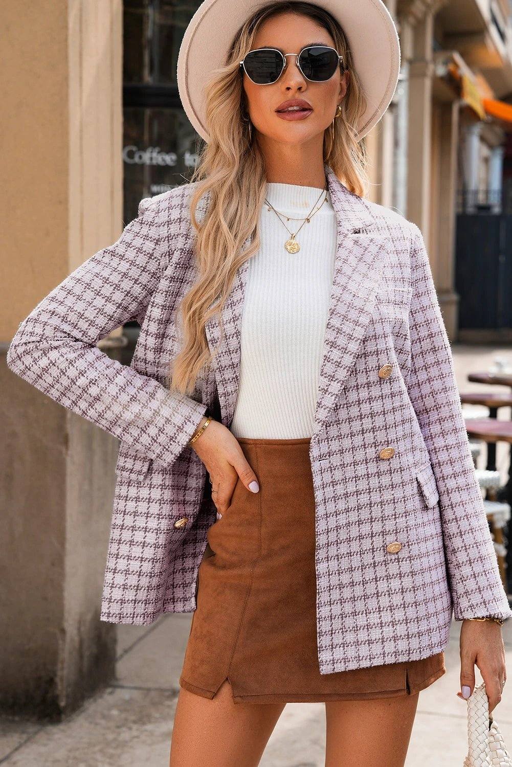 Women’s outerwear collection featuring lightweight jackets and cozy layering pieces for transitional weather and everyday style