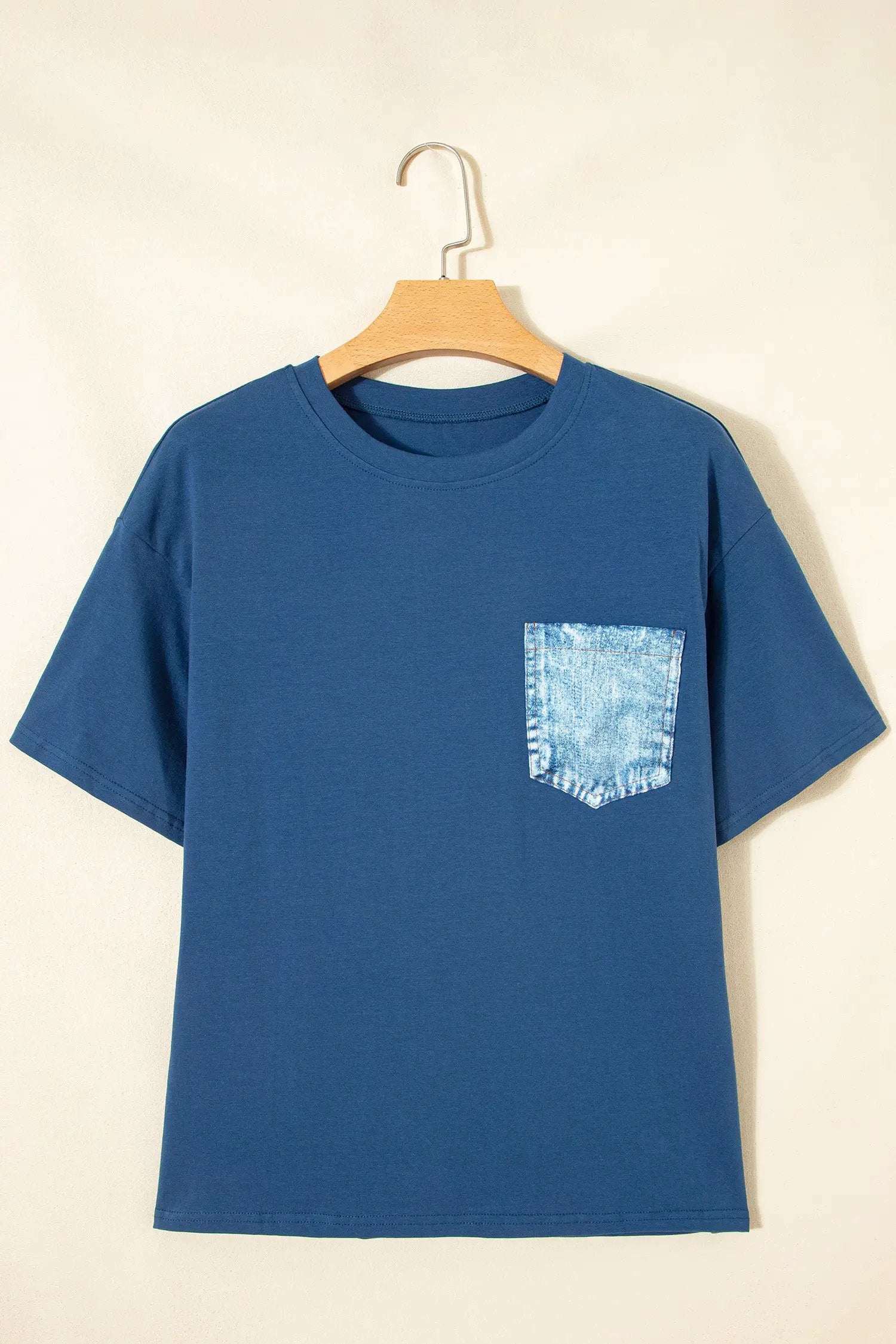 color block patch pocket tee
