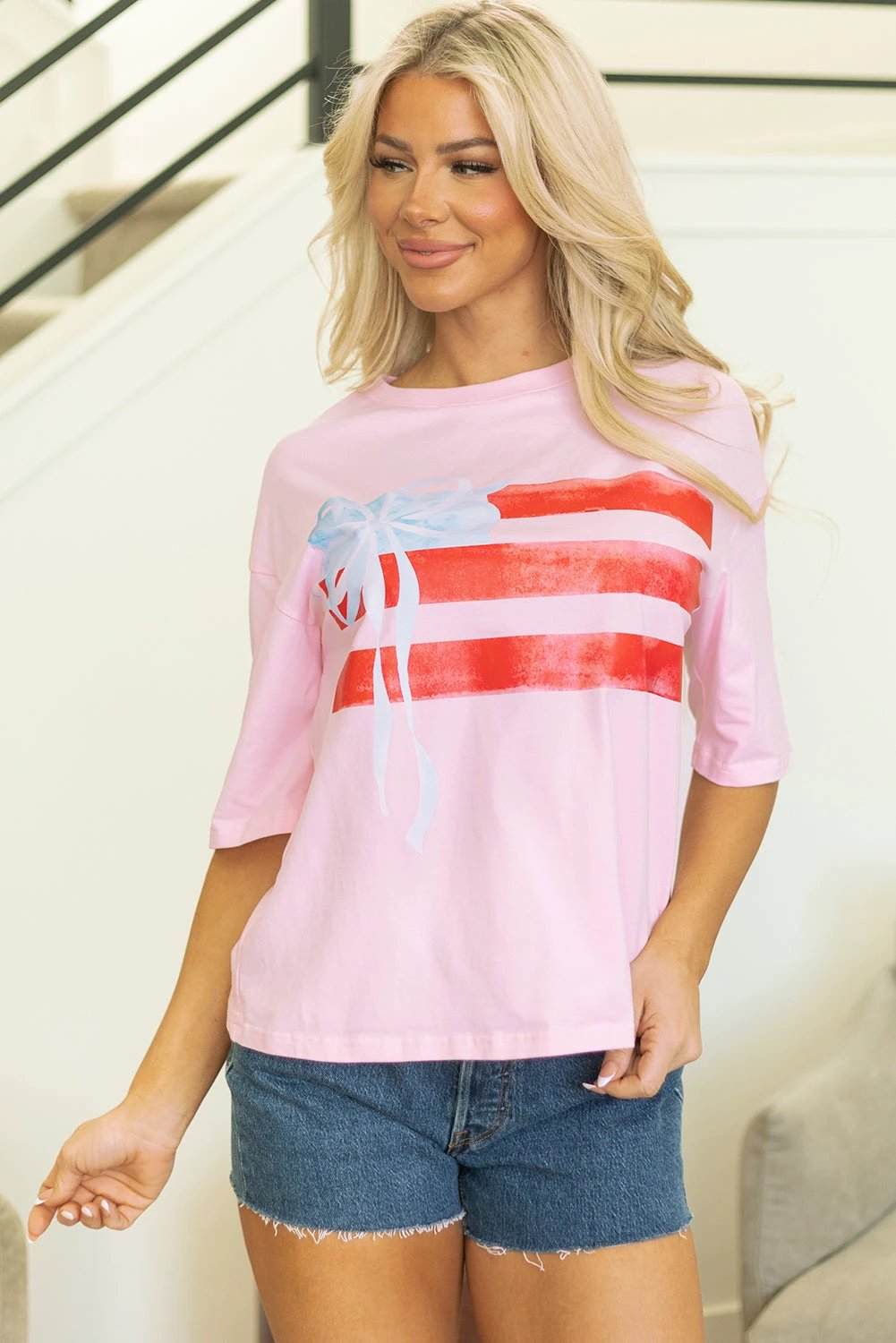 light pink flag bow graphic crewneck tee for women casual everyday outfit