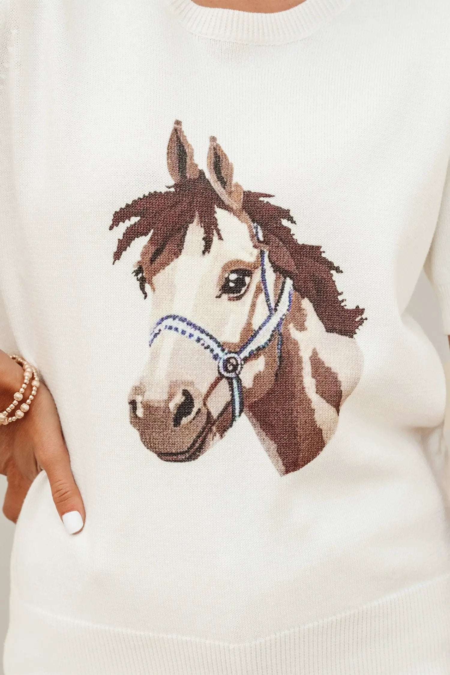 J&H Apparel White Wild West Horse Head Printed Short Sleeve Sweater - Sweaters Sweaters & Cardigans/Short Sleeve Sweaters