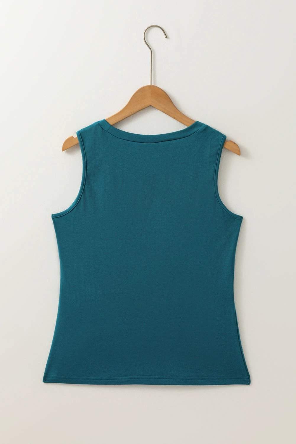 Sapphire-green round neck tank top with diagonal stitching detail for casual wear