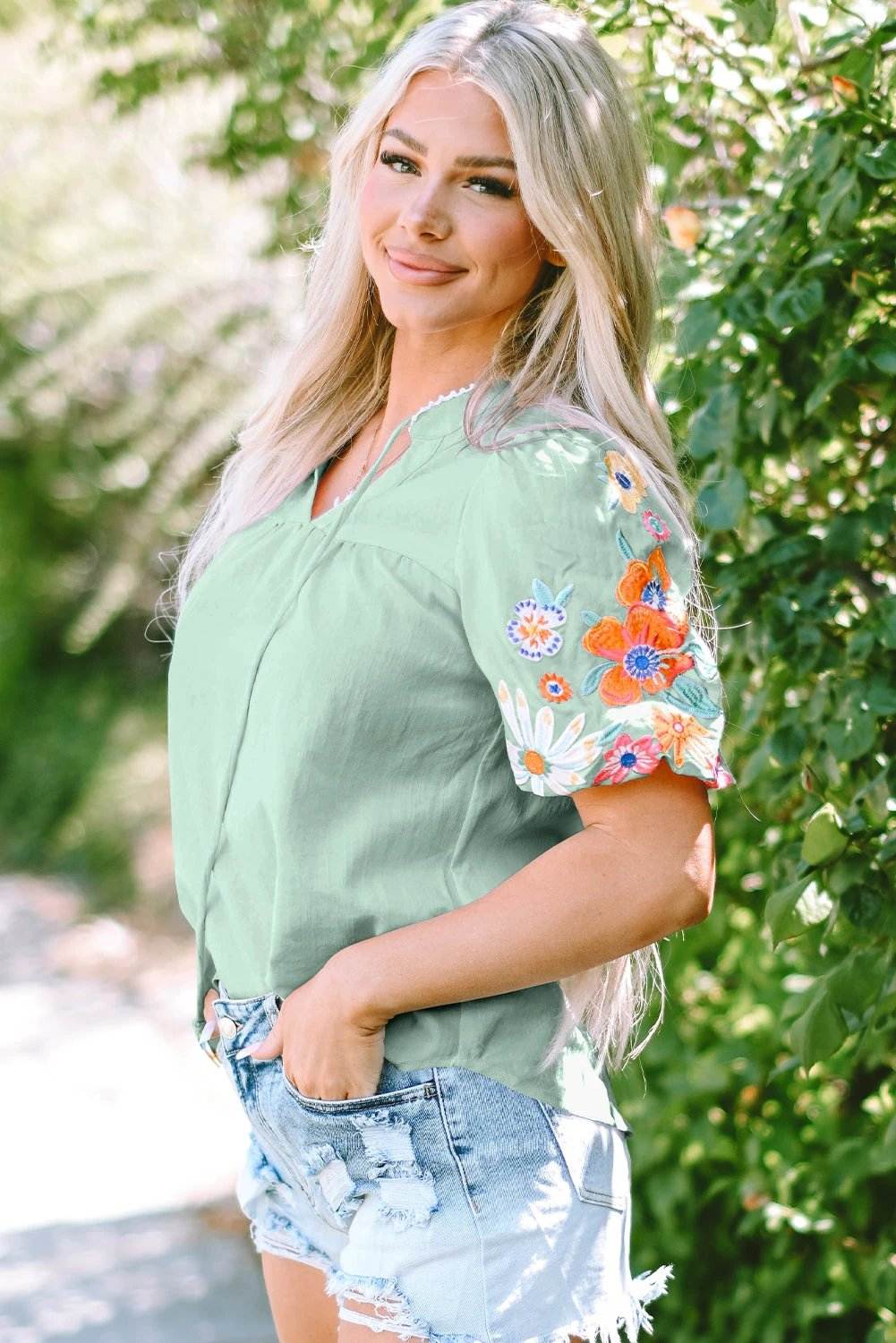 Floral embroidered puff sleeve blouse