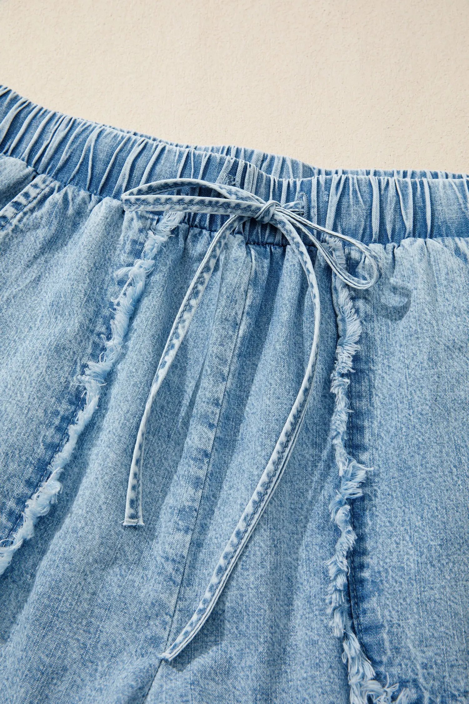 denim frayed edge casual denim shorts for women casual everyday outfit
