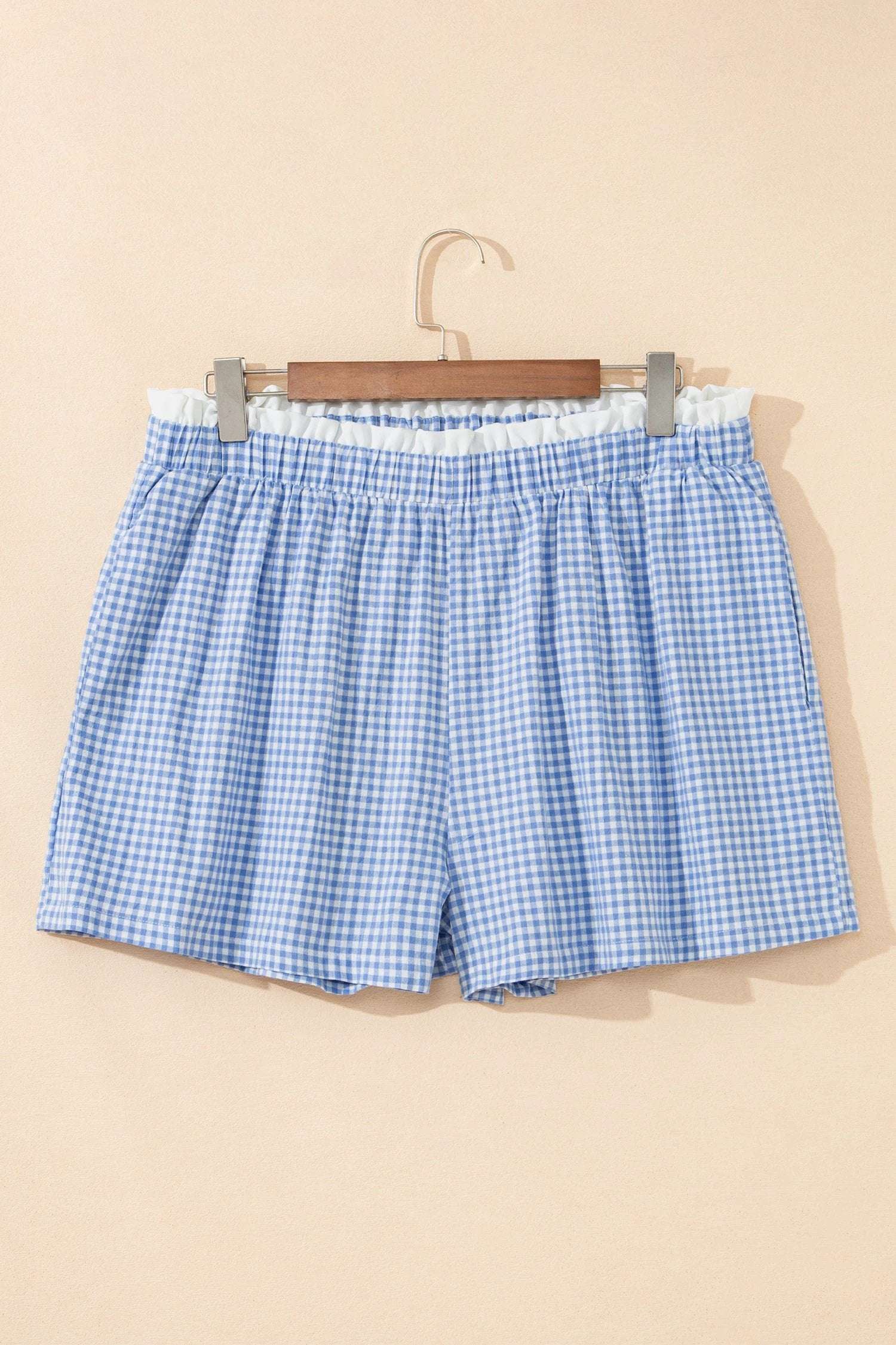 Pink contrast trim plaid print plus size shorts for women casual everyday outfit