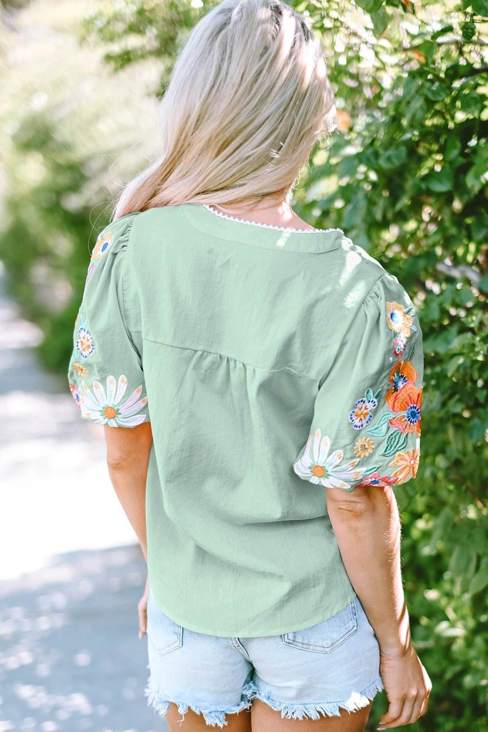 Floral embroidered puff sleeve blouse