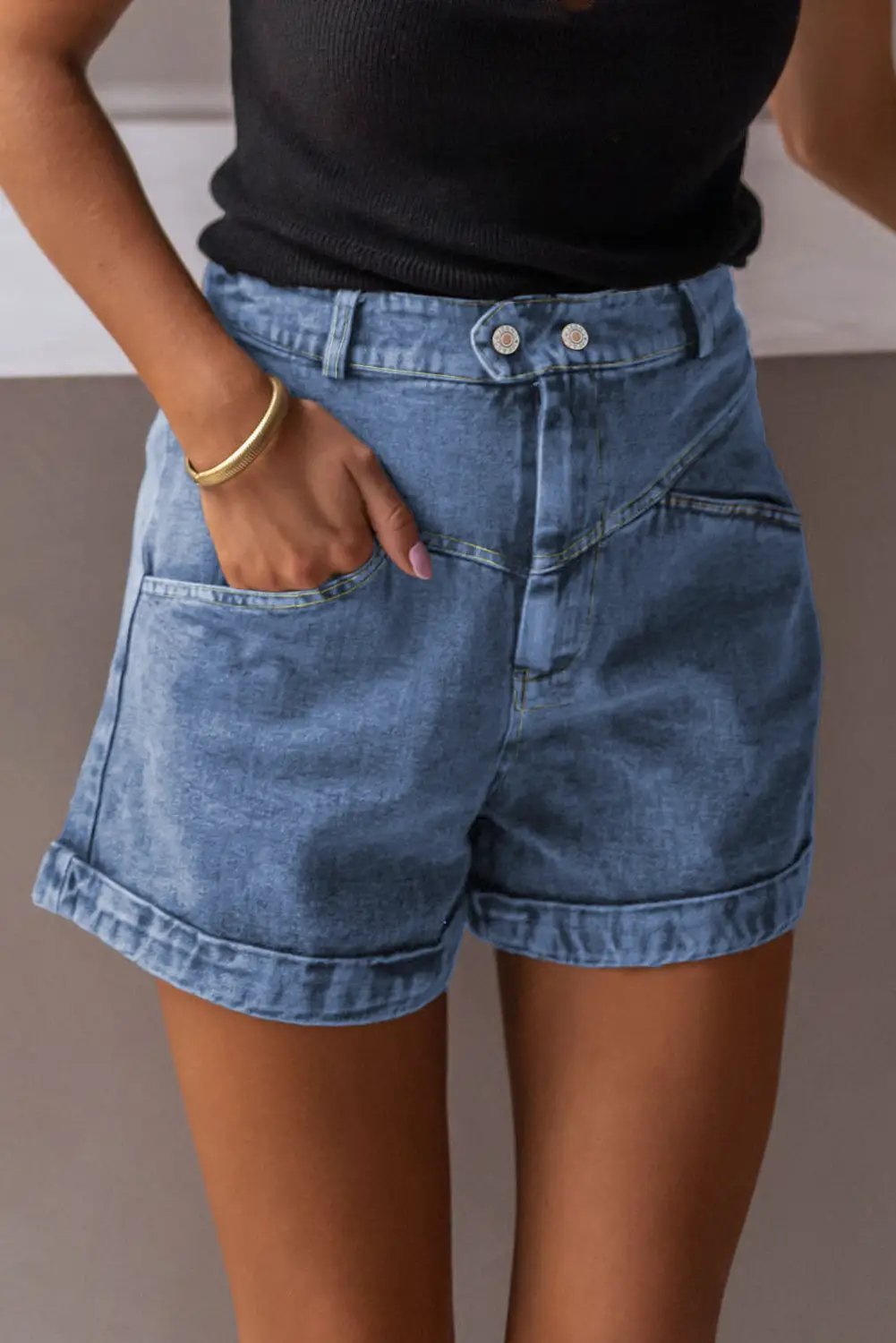 Dear-Lover Dropshipping Ivy Seam Detail Pocketed Cuffed Hem Denim Shorts - Bottoms/Denim Shorts