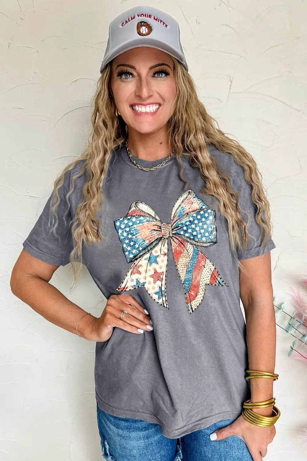 Mom Energy graphic tee