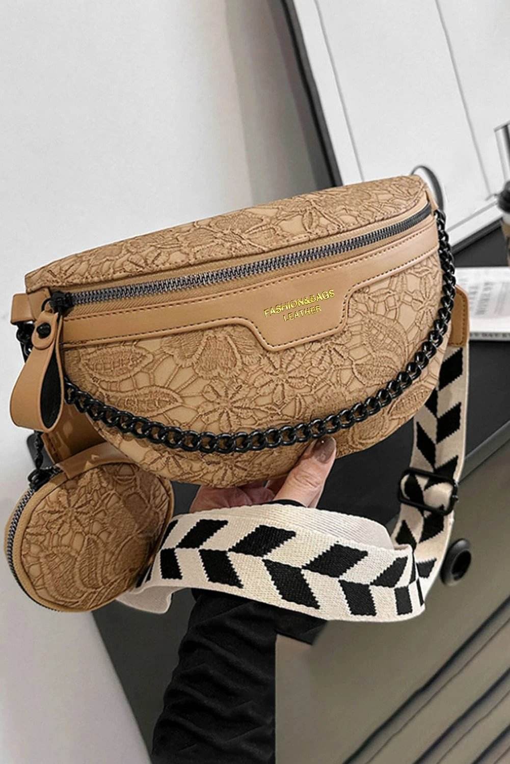 camel colorblock strap chain shoulder bag with coin purse for women casual everyday outfit