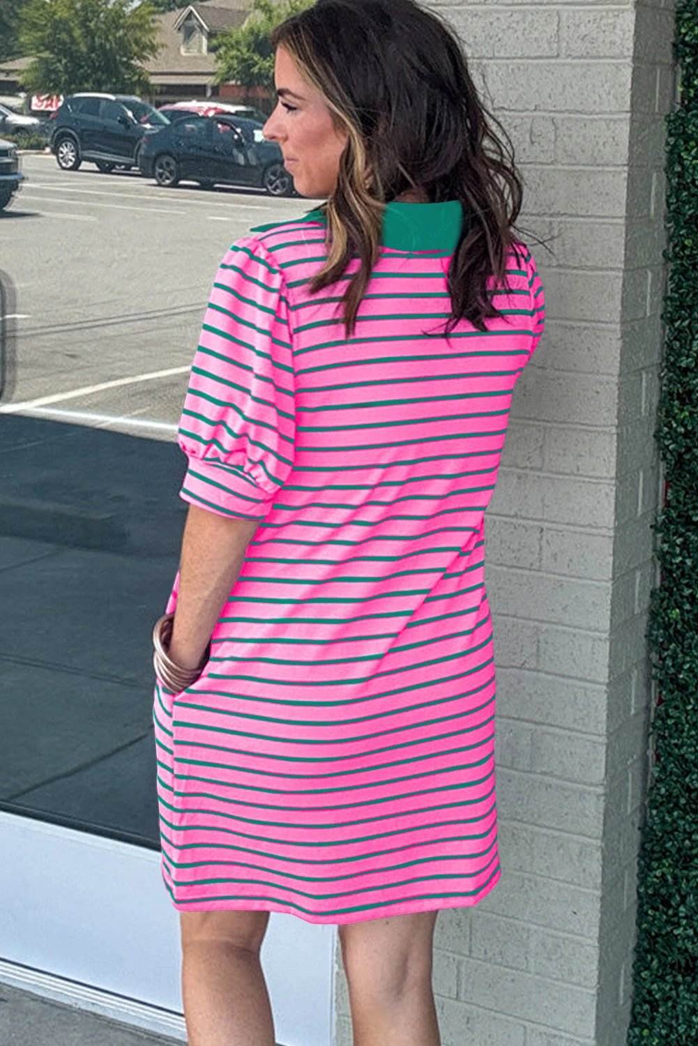 Plus-size collared V-neck puff sleeve shift T-shirt dress with pockets in breathable fabric