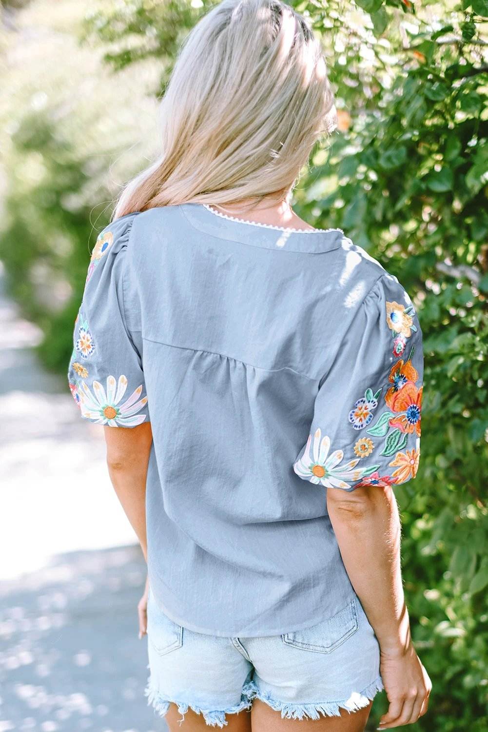Floral embroidered puff sleeve blouse