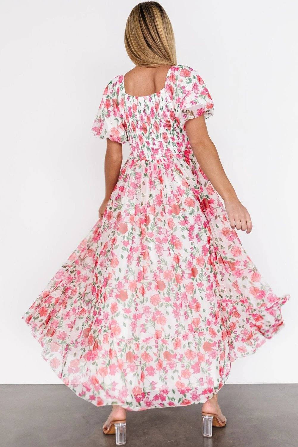 Plus size Garden Party Glow floral maxi dress with square neckline and puff sleeves in pink