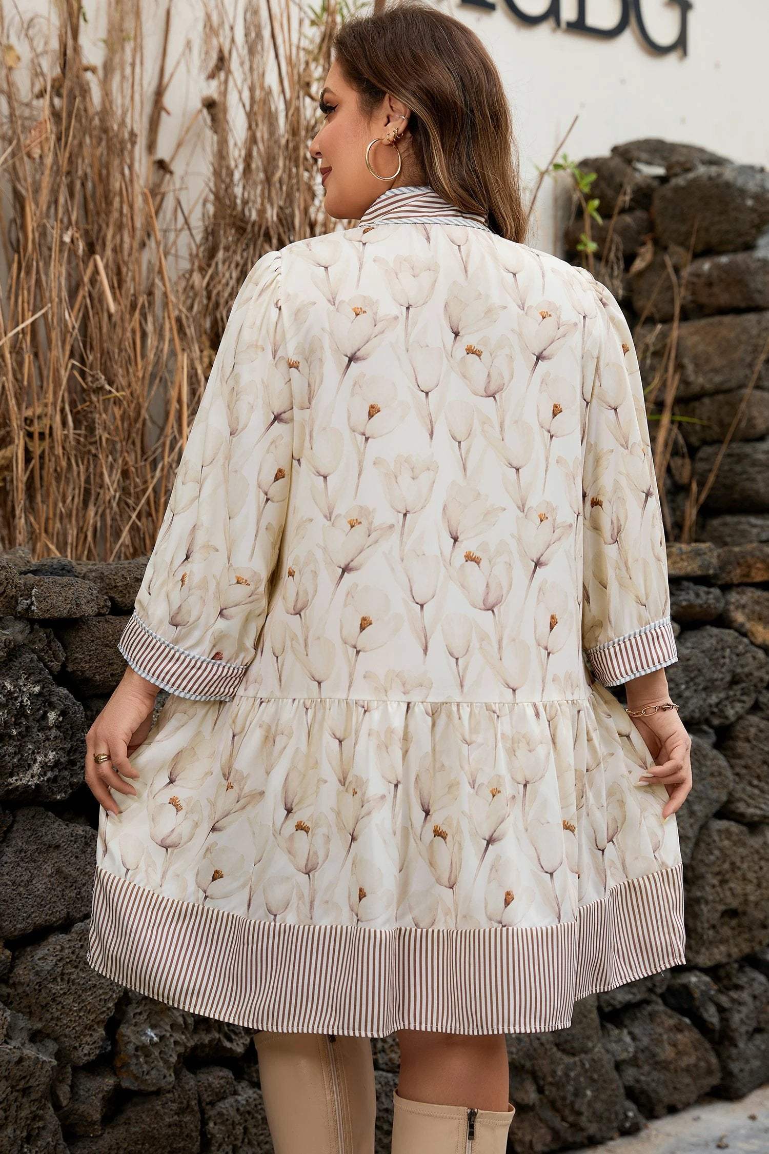 Plus size floral button-down dress - Effortless Floral dress for Moms