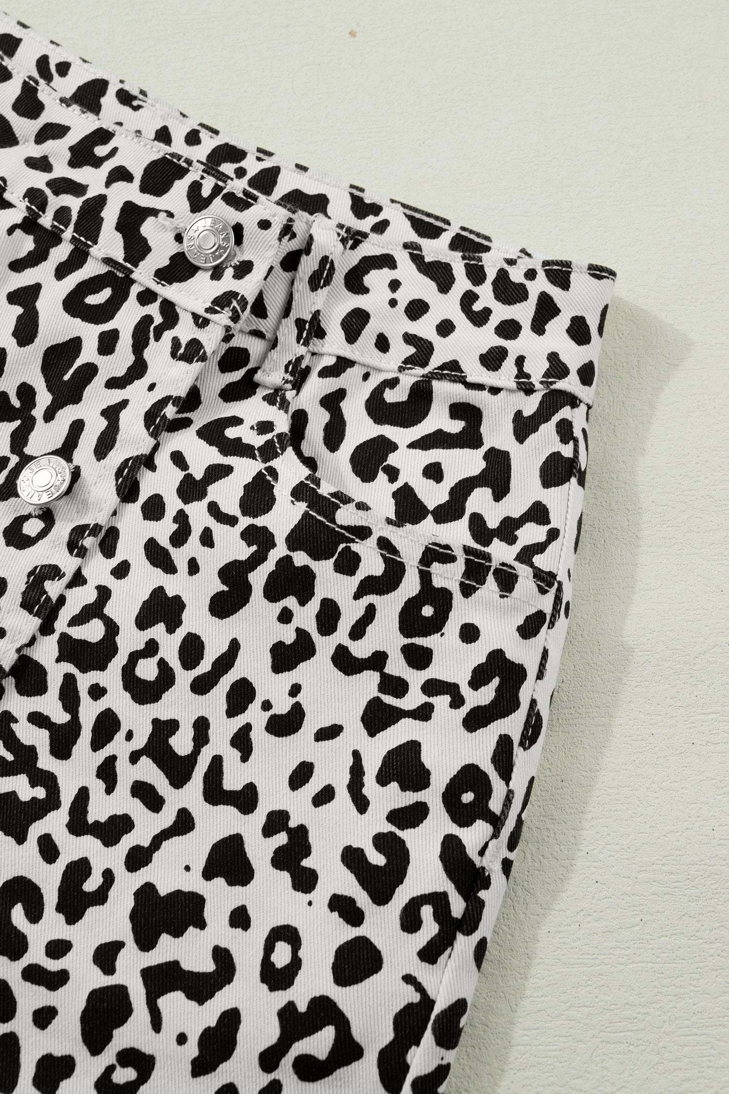 Dear-Lover Dropshipping Brown Leopard Print Button Overlap Denim Shorts - Shorts Bottoms/Denim Shorts