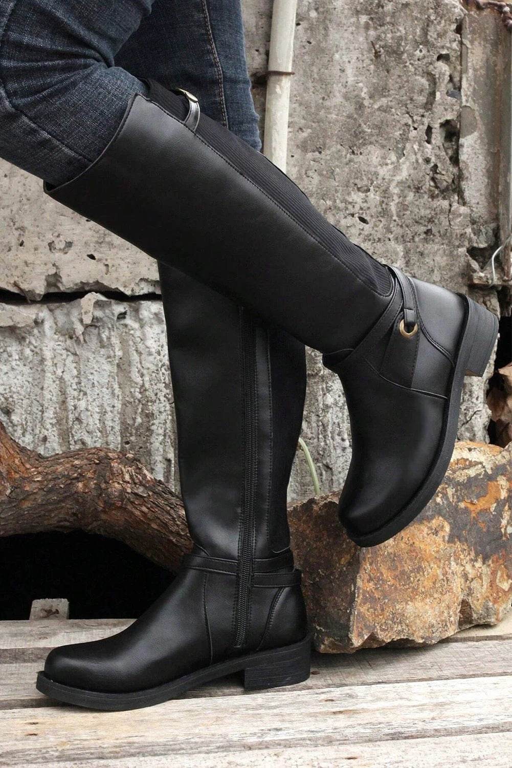 Main Character Energy knee-high side zip boots with chunky low heel in sleek PU leather