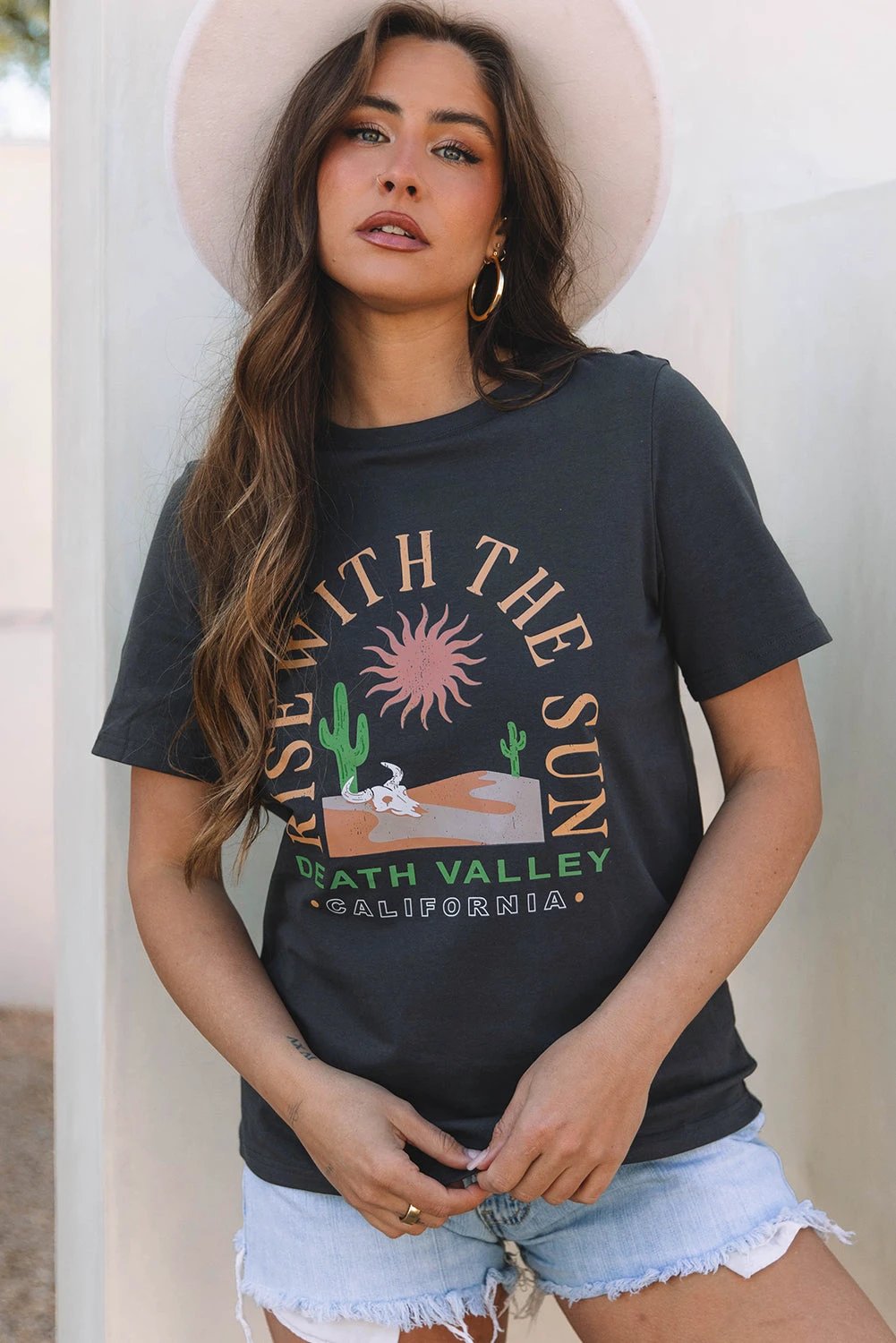 dark grey rise with the sun western fashion graphic tee for women casual everyday outfit
