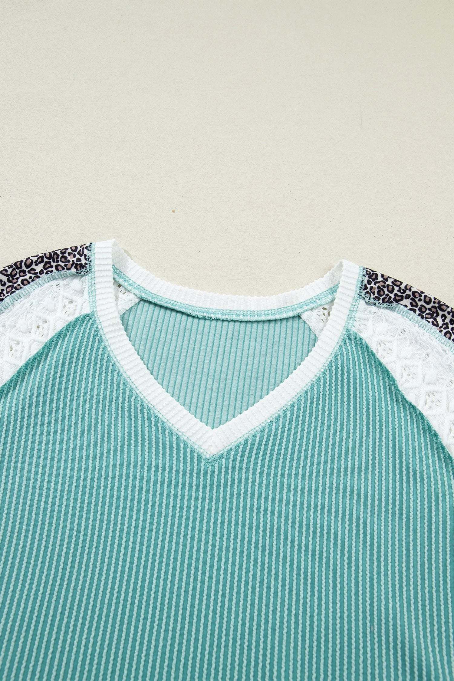 green bay Colorblock lace leopard patchwork twisted ribbed tee for women casual everyday outfit
