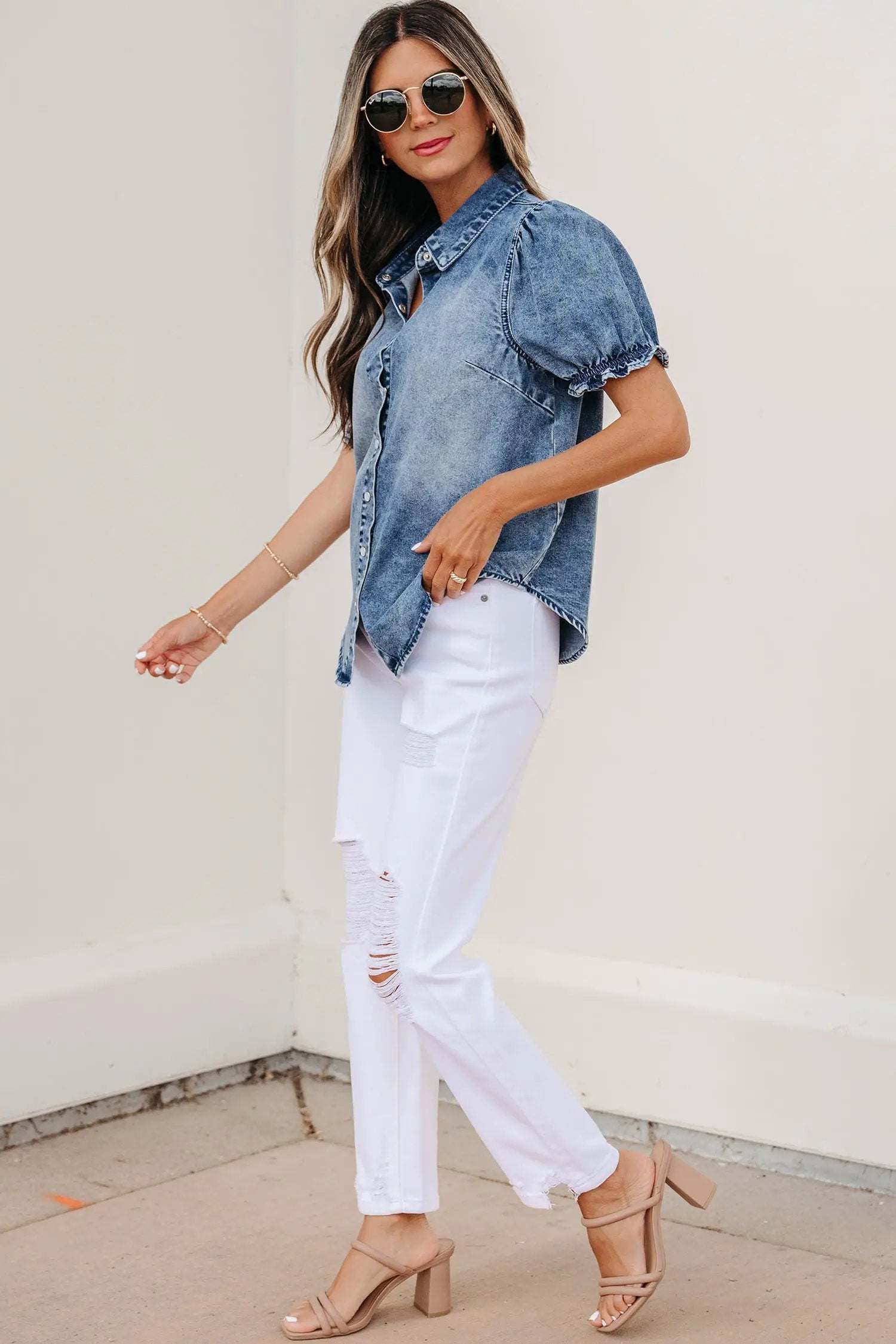 Frilled short sleeve blue denim shirt with snap buttons in Western Chic style