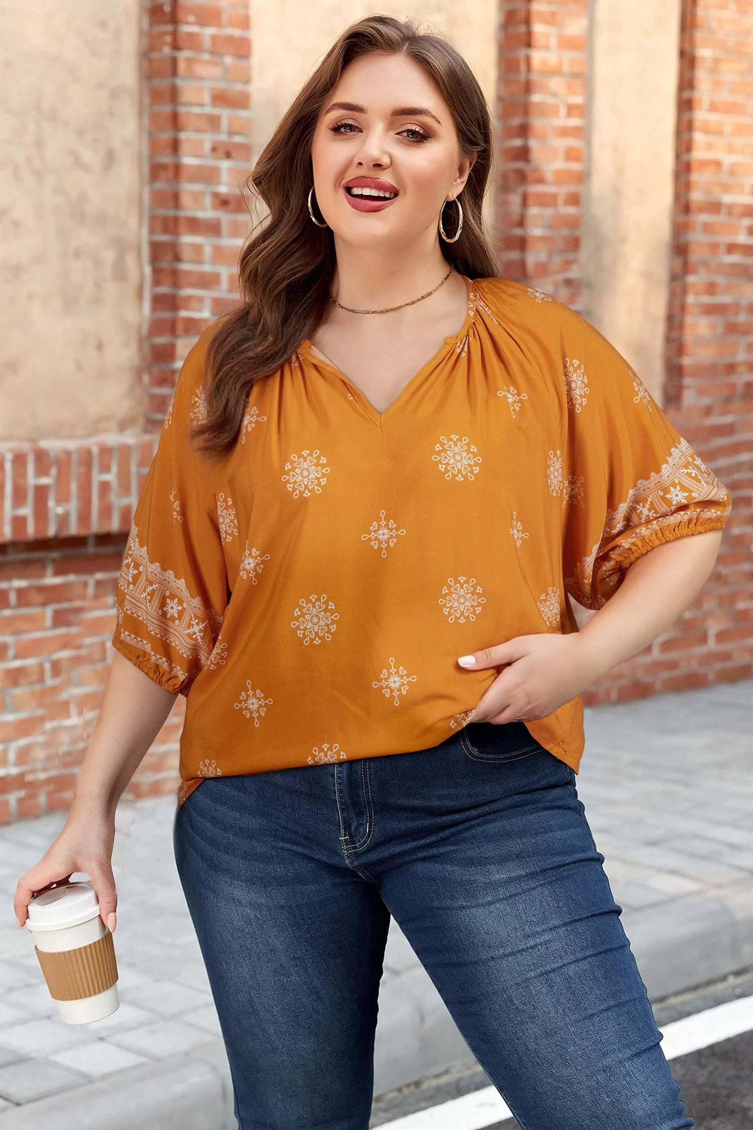 Plus size Effortless Boho floral notched V-neck short sleeve top in emerald green