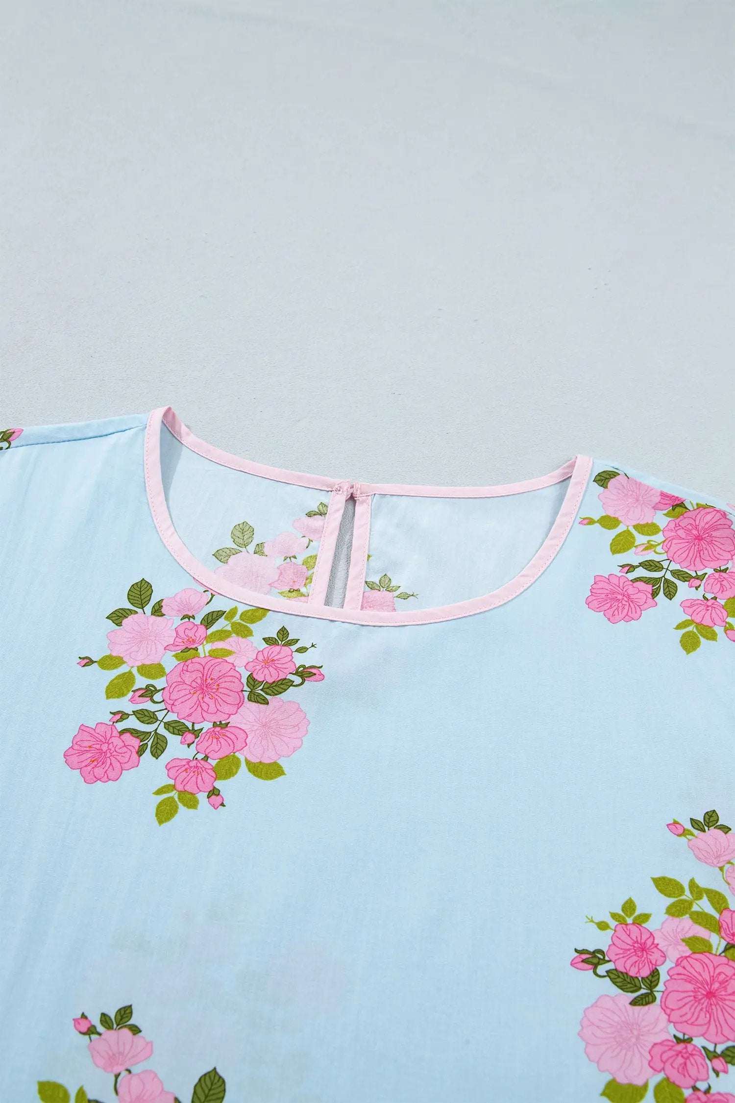 J&H Apparel Floral Print Button Cuffed 3/4 Sleeve Round Neck Blouse - Blouses Tops/Blouses & Shirts