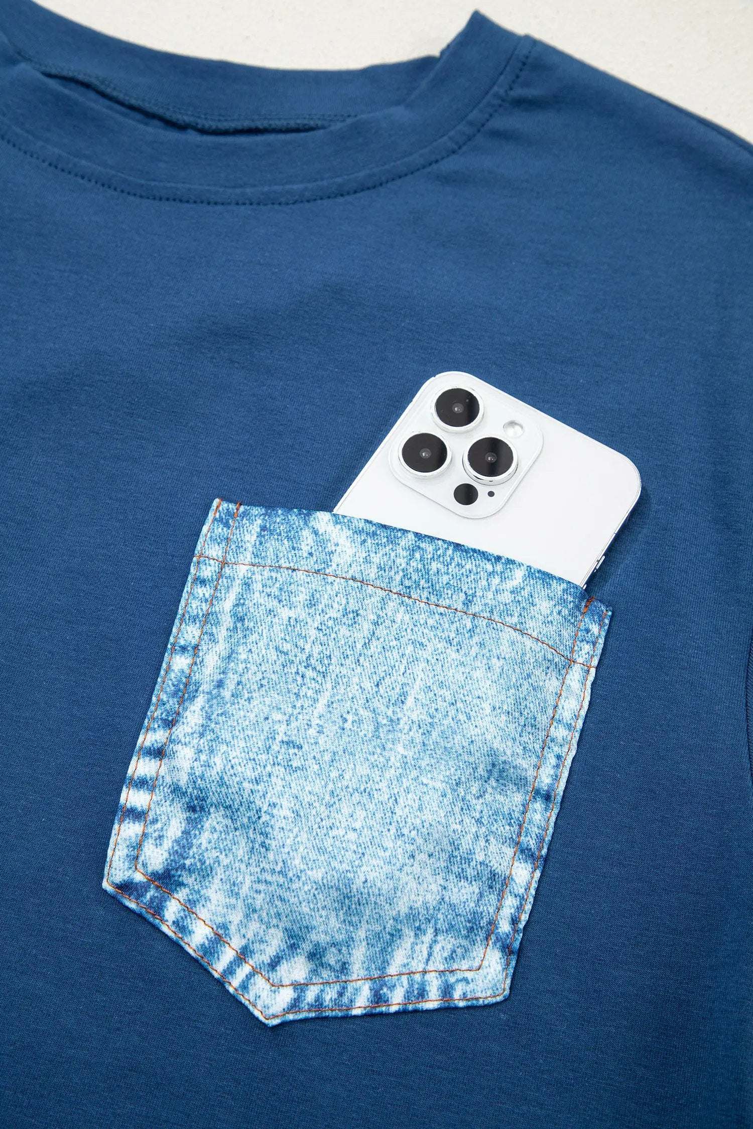 color block patch pocket tee