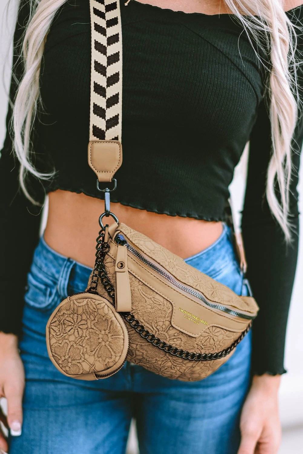 camel colorblock strap chain shoulder bag with coin purse for women casual everyday outfit