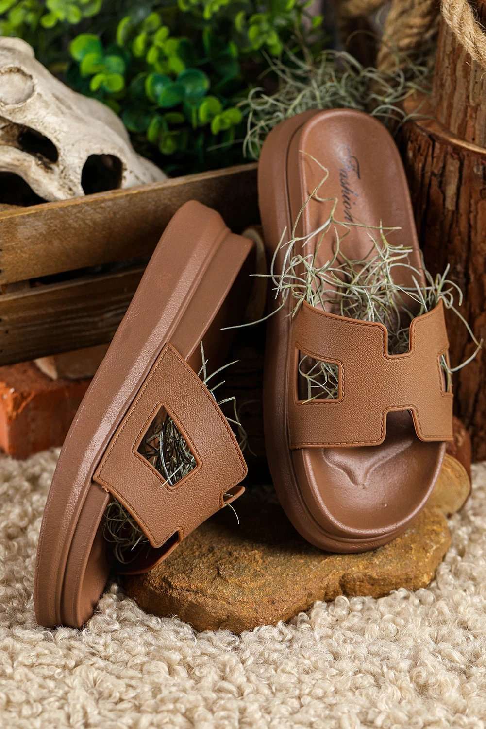 Open Toe Platform Sandals with cutout design and Mom Chic style