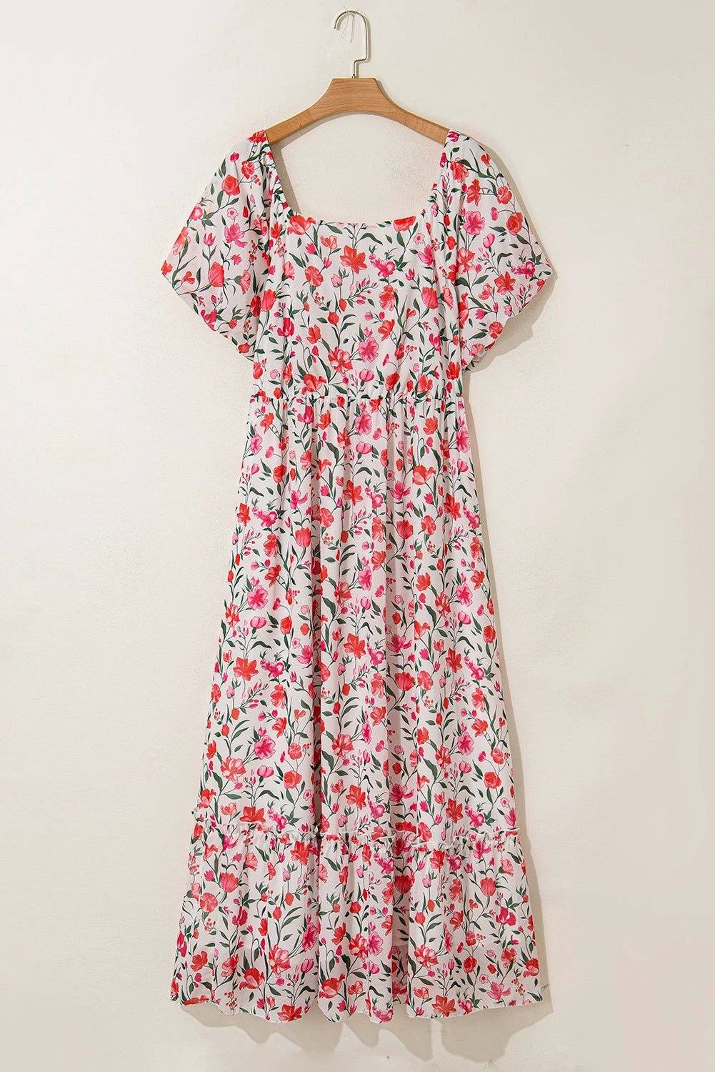 Plus size Garden Party Glow floral maxi dress with square neckline and puff sleeves in soft pink