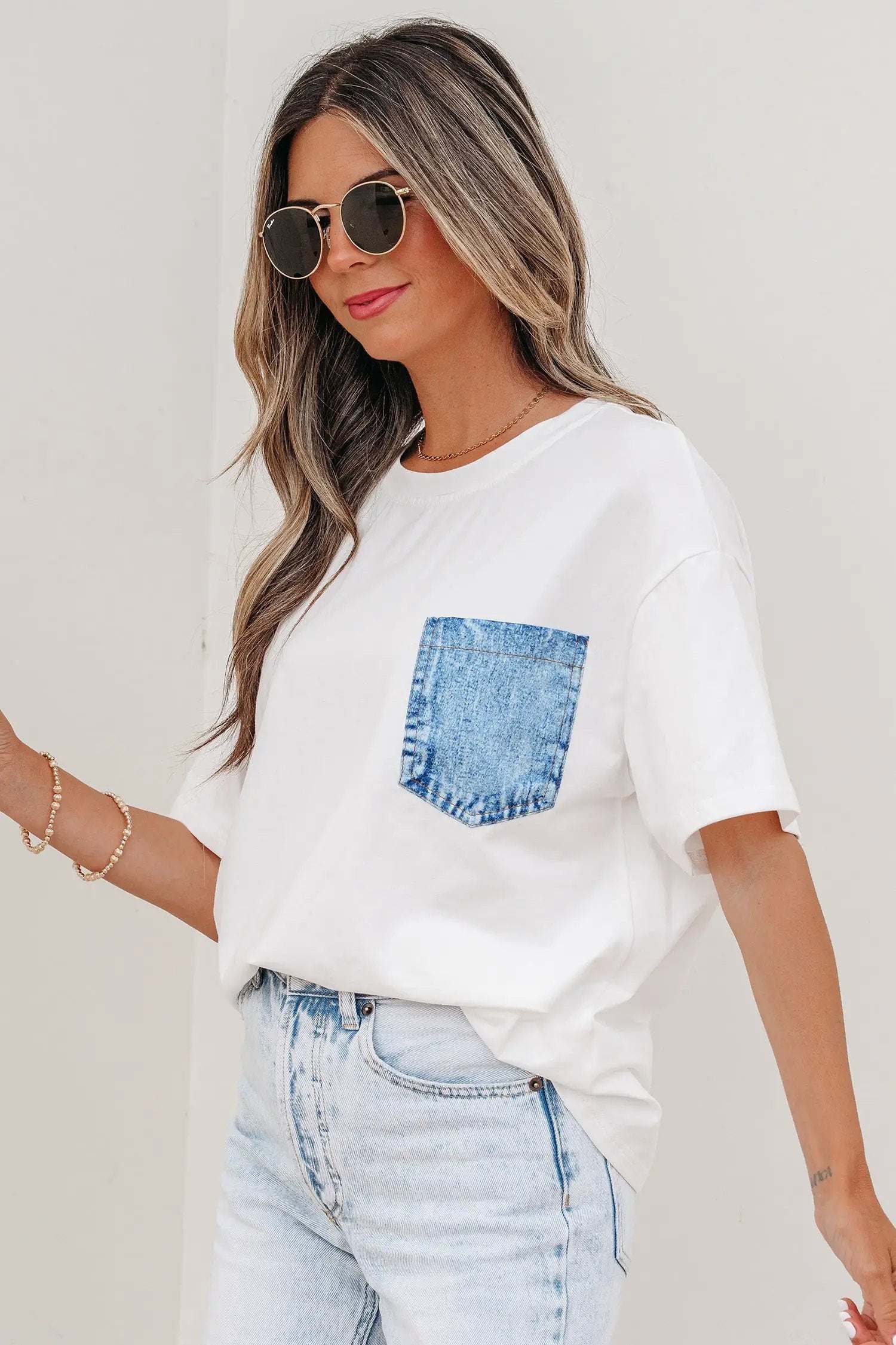 color block patch pocket tee