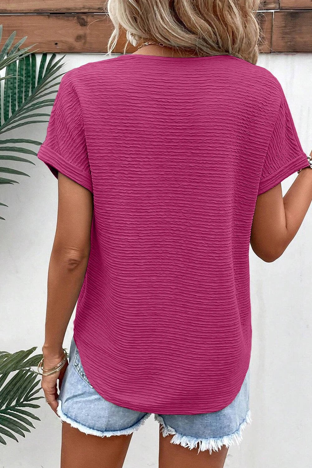   textured pink V-neck tee 