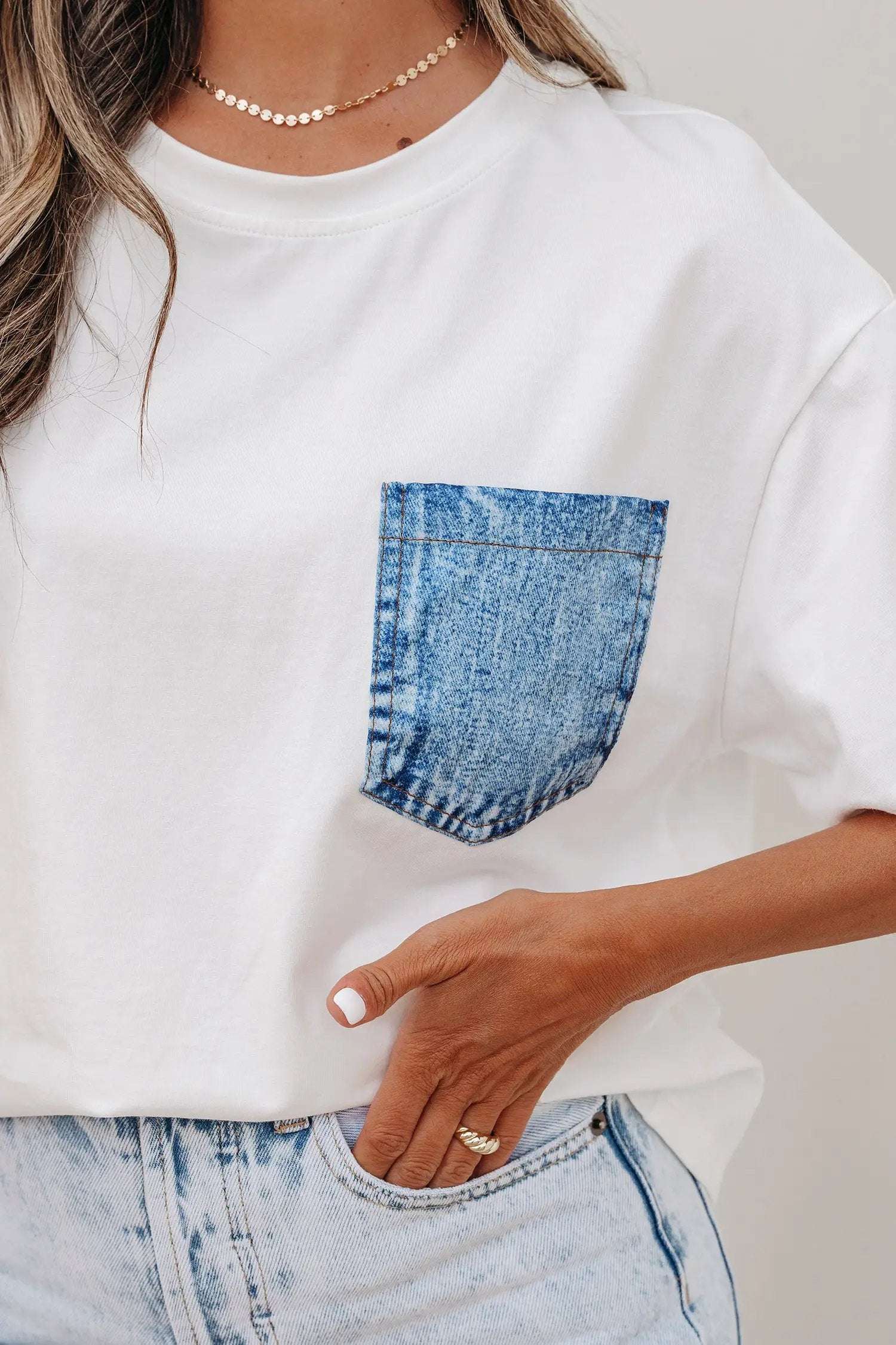 color block patch pocket tee