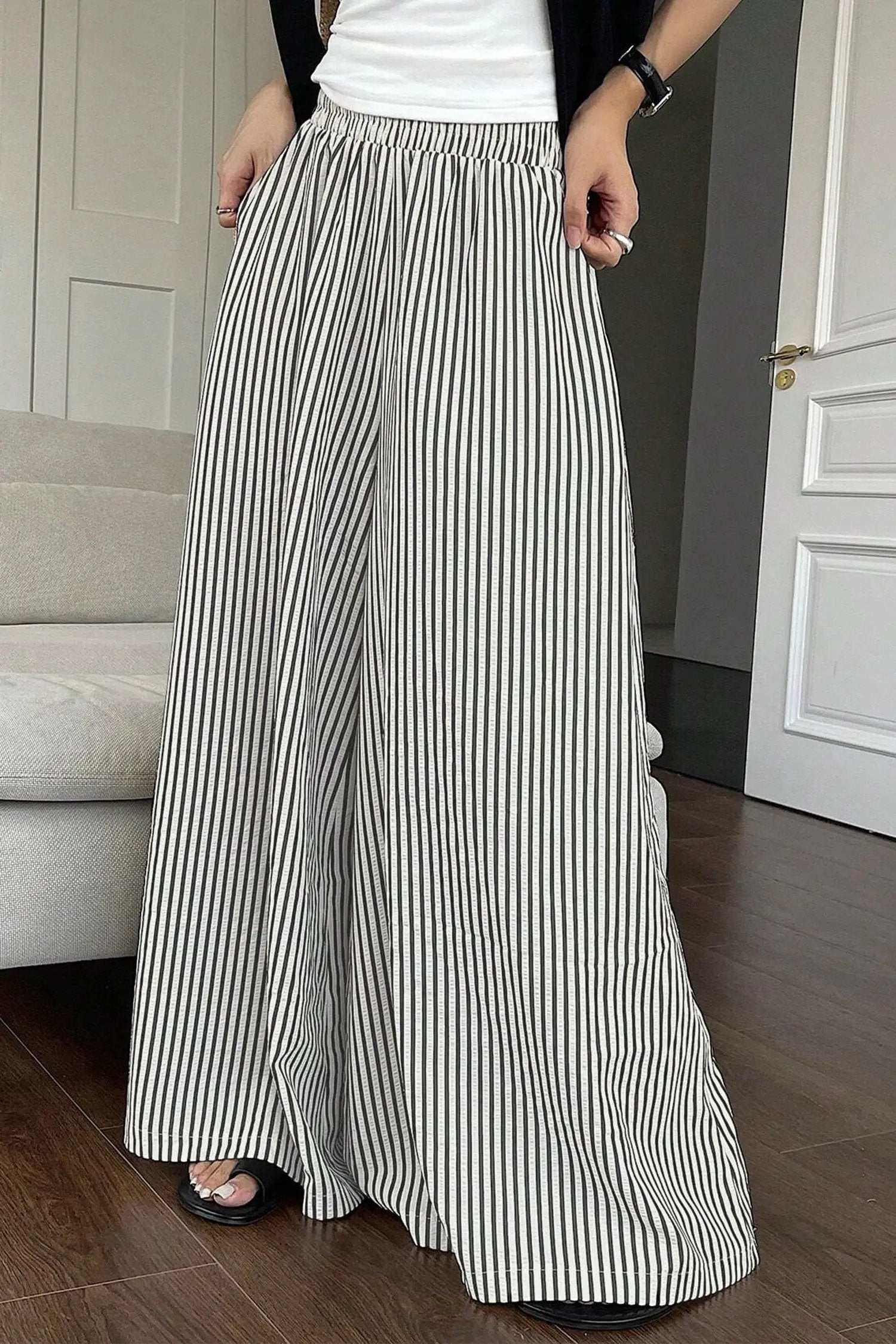 Striped Wide-Leg Pants with elastic waist and ultra wide-leg silhouette