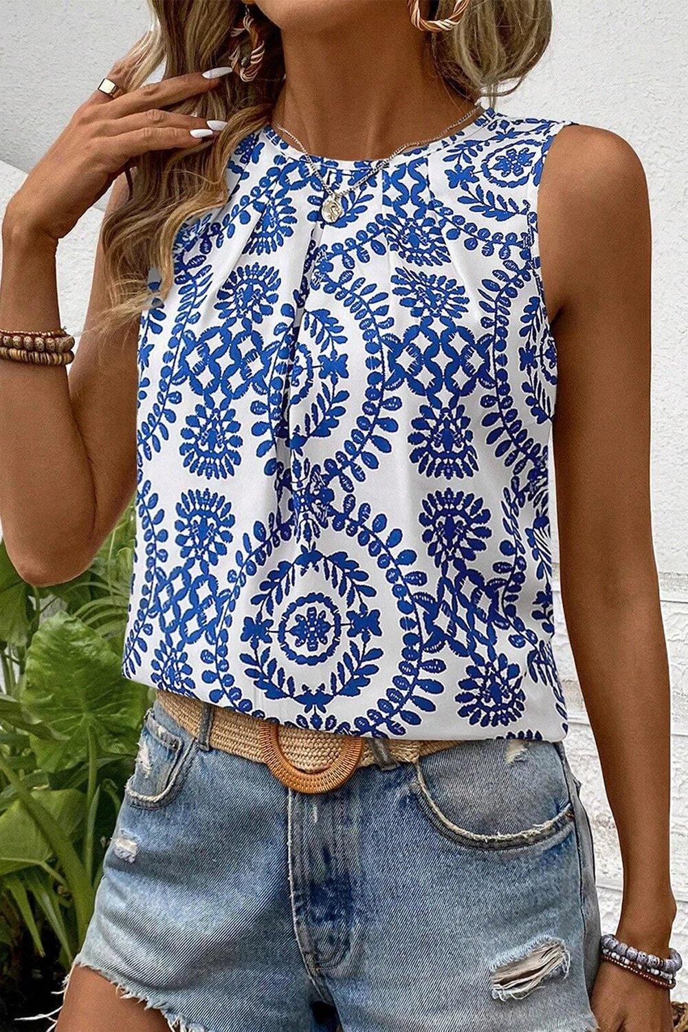 Vintage blue print pintuck tank top with crew neck for vacation vibes